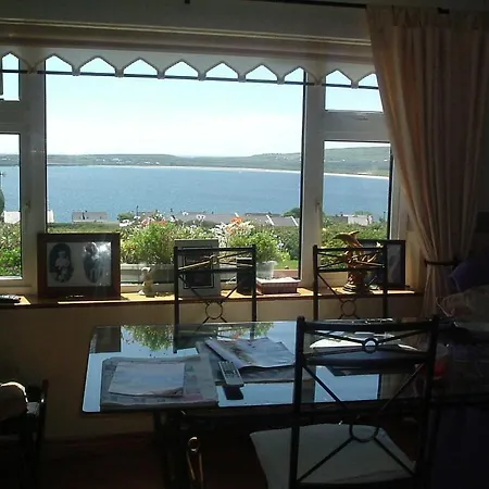 Couette-café The Plough Ventry